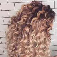 Curly Hairstyles APK